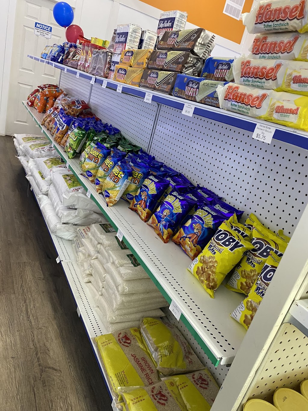 Den&Róisín Filipino Convenience Store | 120A 3 Ave E, Drumheller, AB T0J 0Y4, Canada | Phone: (403) 821-5418