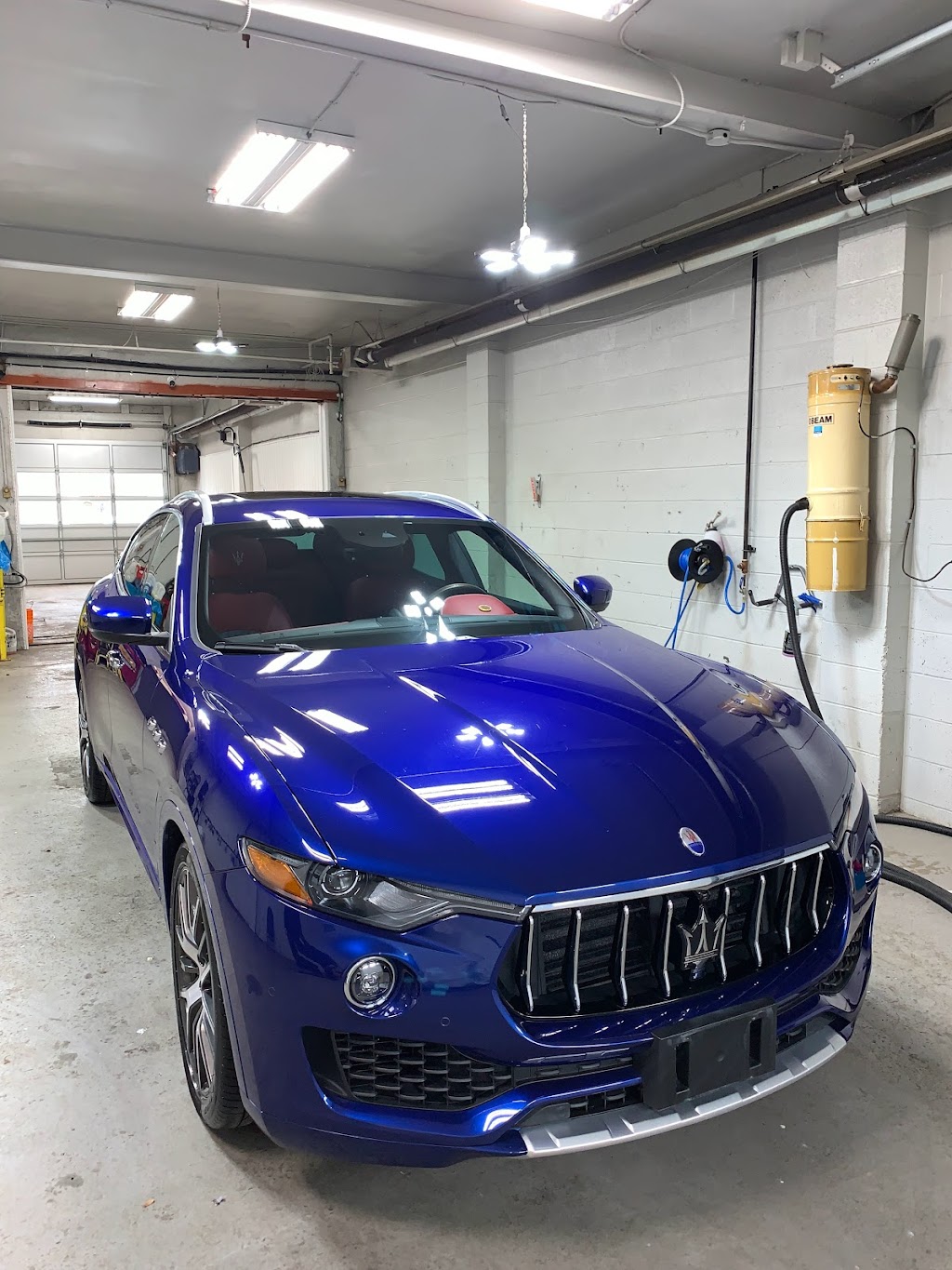 Baghdad Hand Wash & Auto Detailing | 2292 Dundas St W Unit B, Mississauga, ON L5K 1R5, Canada | Phone: (289) 400-6378