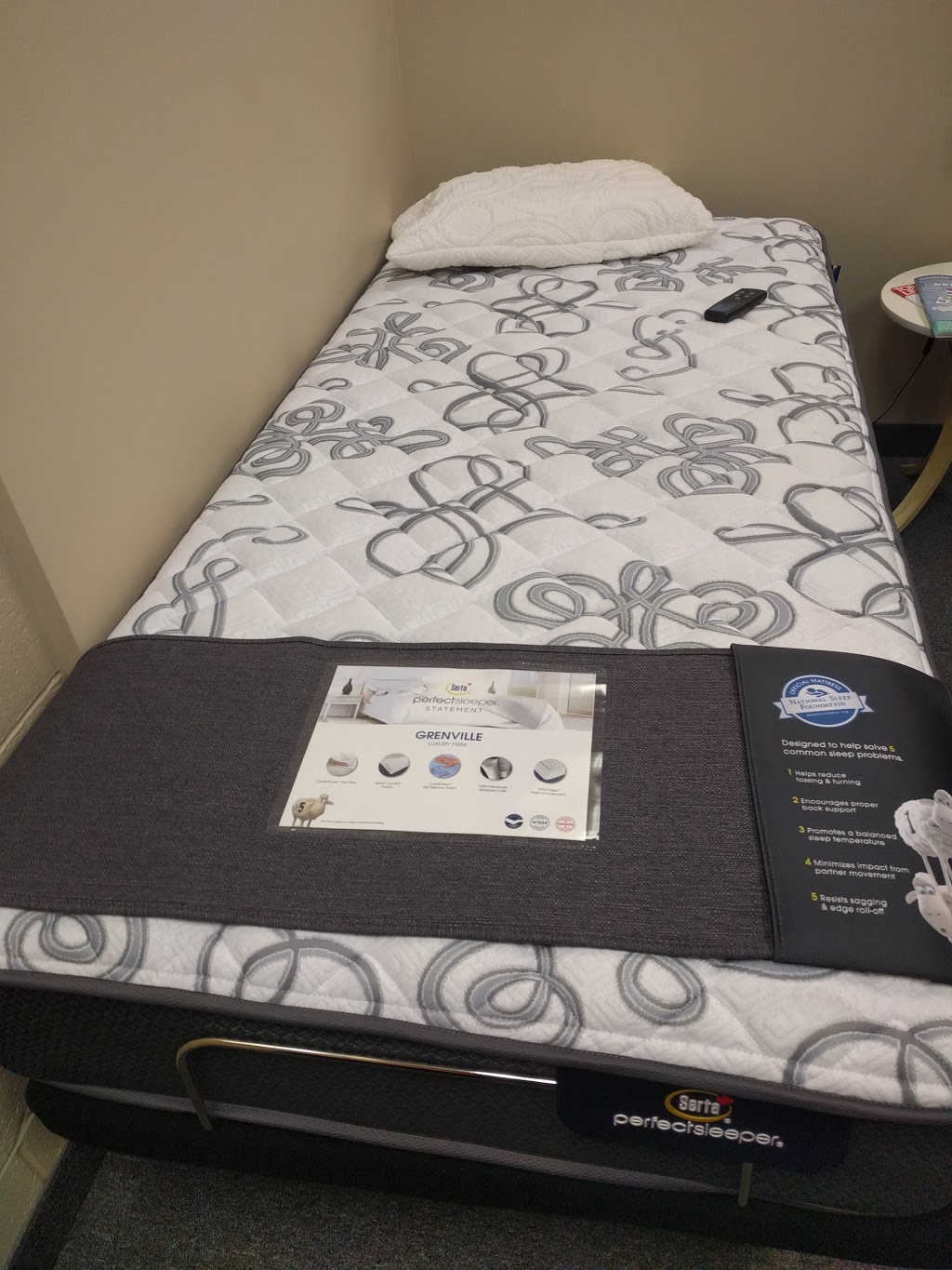 Adjustable Beds Plus | 1875 Leslie St, North York, ON M3B 2M5, Canada | Phone: (416) 444-5800