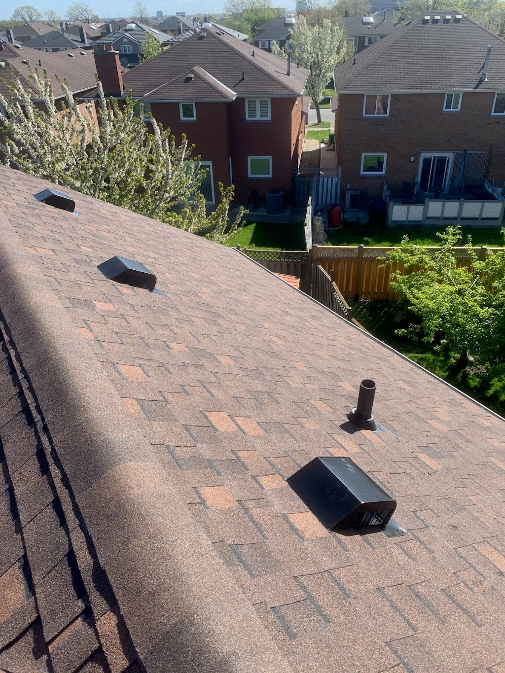 sincere roofing | 210 Silver Star Blvd unit828, Scarborough, ON M1V 5J9, Canada | Phone: (647) 886-9139