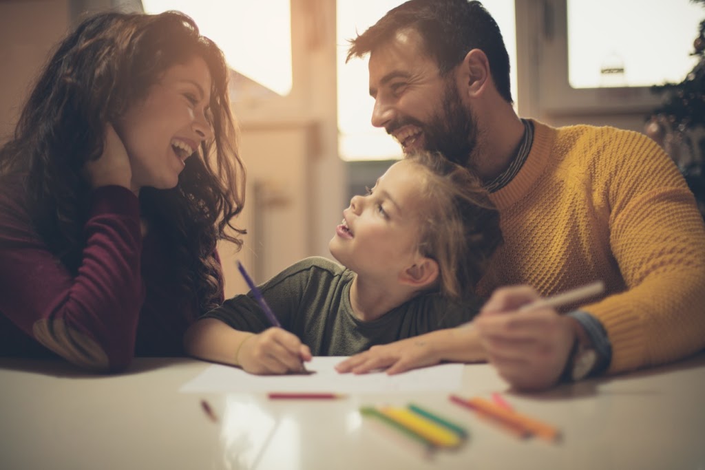 Aide à la jeune famille envers le numérique | 208 Rue Françoise-Garnier, Québec, QC G1E 0J1, Canada | Phone: (418) 254-0693