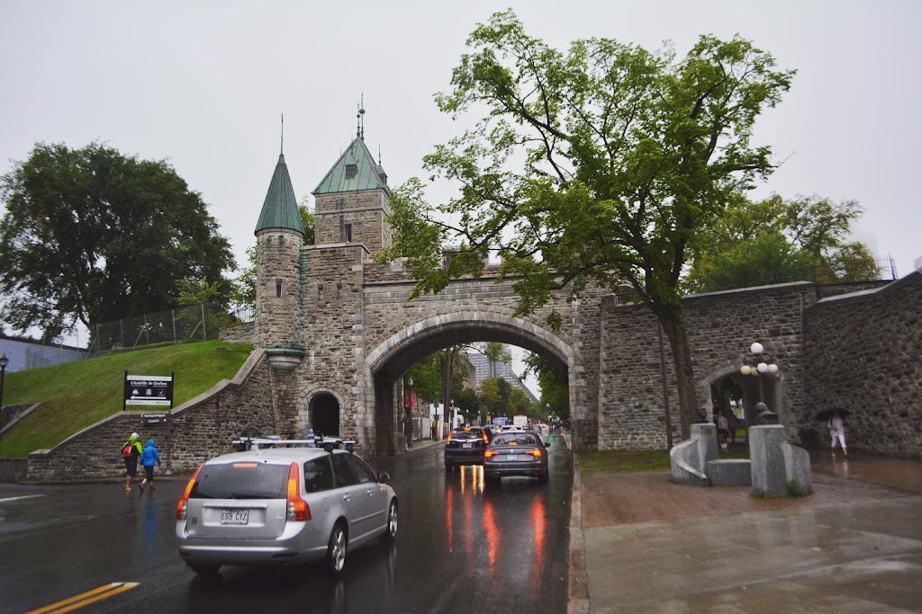 Old Quebec Tours | 12 Rue Sainte-Anne, Québec, QC G1R 3X3, Canada | Phone: (418) 664-0460