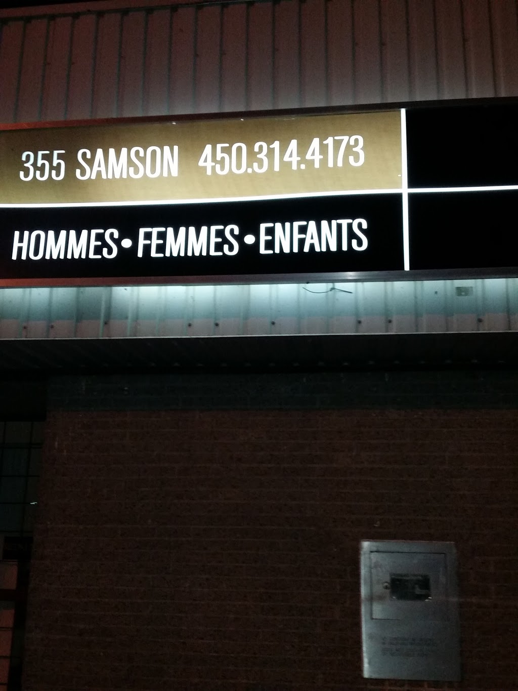 Salon(Le) | 355 Boulevard Samson, Laval, QC H7X 2Z7, Canada | Phone: (450) 314-4173