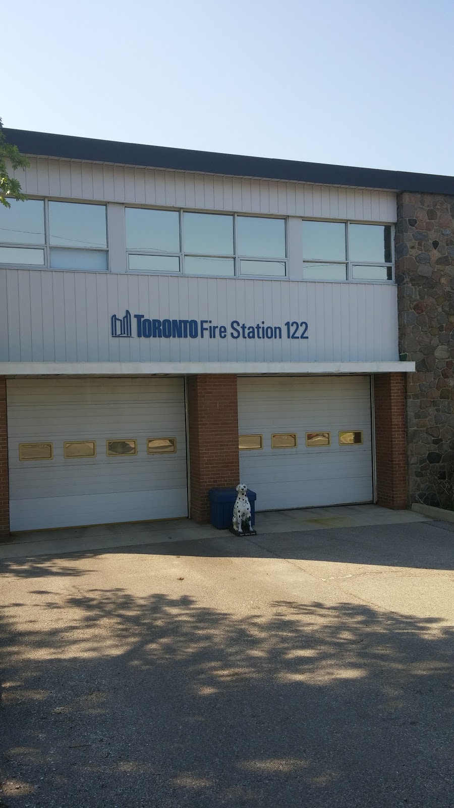 Toronto Fire Station 122 | 2545 Bayview Ave, North York, ON M2L 1B4, Canada