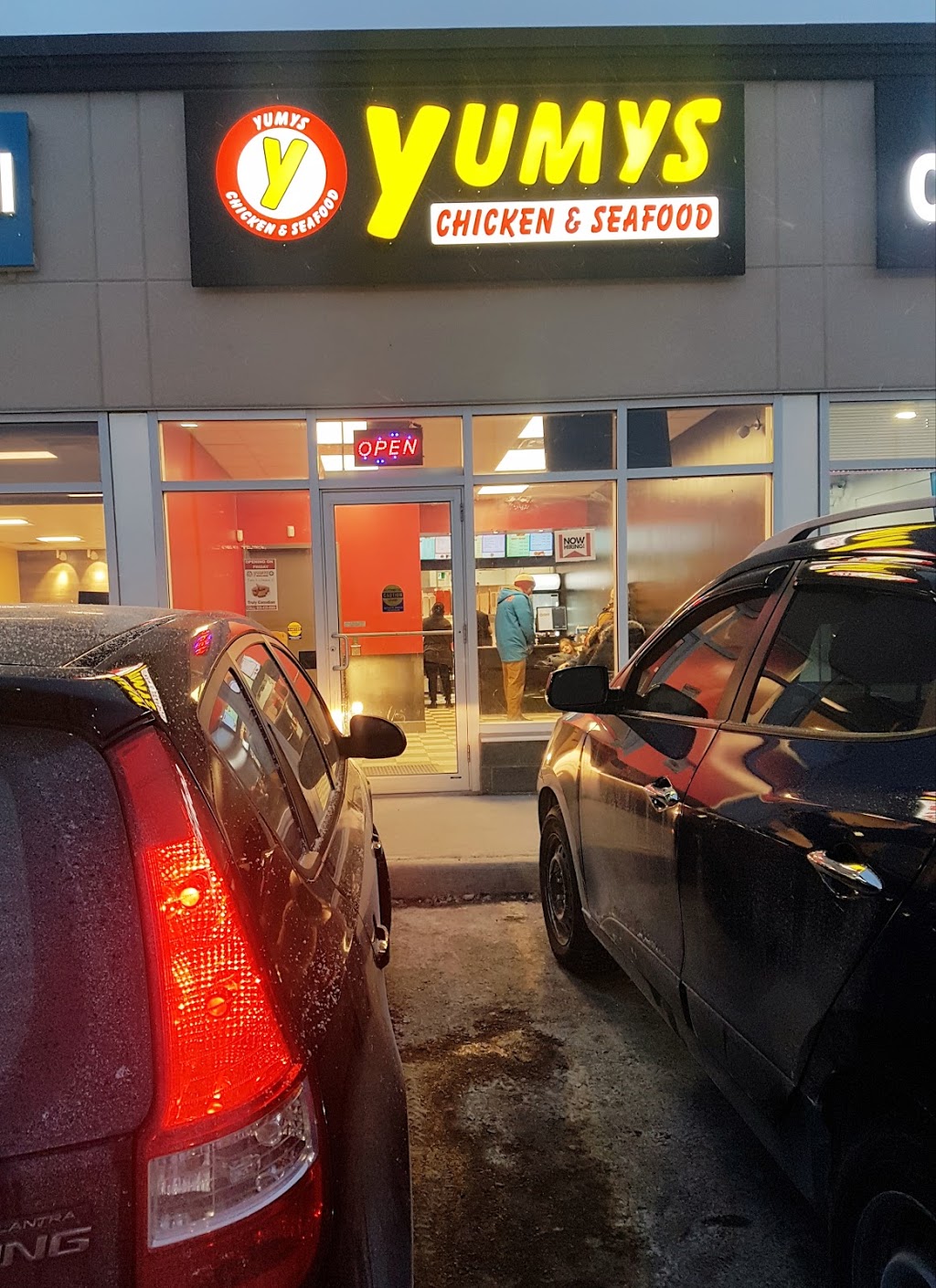 Yumys Chicken and Seafood | 251 Ritson Rd N, Oshawa, ON L1G 1Z7, Canada | Phone: (905) 435-6666