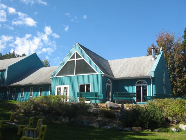 Auberge du Geai Bleu | 41 Route Fermanagh S, Saint-Elzéar, QC G0S 2J0, Canada | Phone: (418) 596-3041