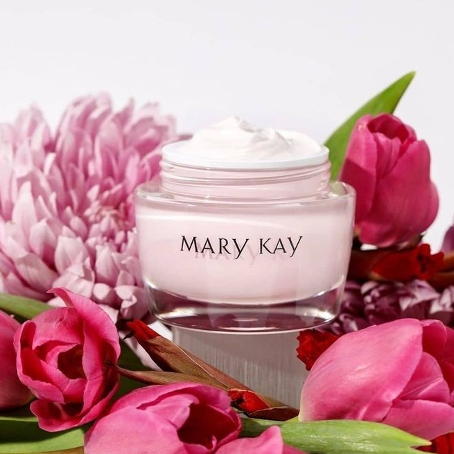 Mary kay Beauty Consultant/ Wiviane | Dynevor Rd, Toronto, ON M6E 3X1, Canada | Phone: (437) 217-7009