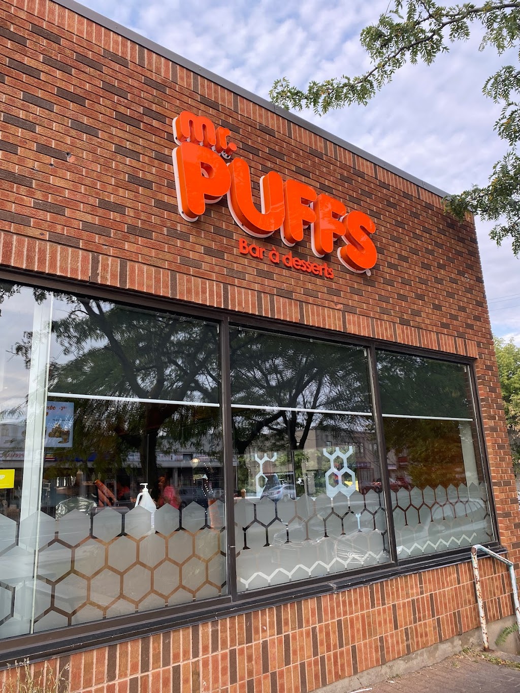 Mr. Puffs | 1463A Ch. de Chambly, Longueuil, QC J4J 3X4, Canada | Phone: (450) 500-7920