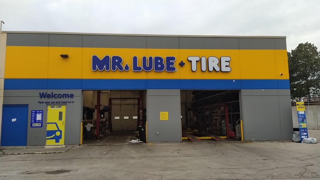 Mr. Lube + Tires in Walmart | 17940 Yonge St, Newmarket, ON L3Y 8S4, Canada | Phone: (905) 967-0444