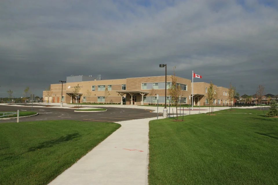 Glenn Gould Public School | 675 Vellore Park Ave, Woodbridge, ON L4H 0G5, Canada | Phone: (905) 417-4517