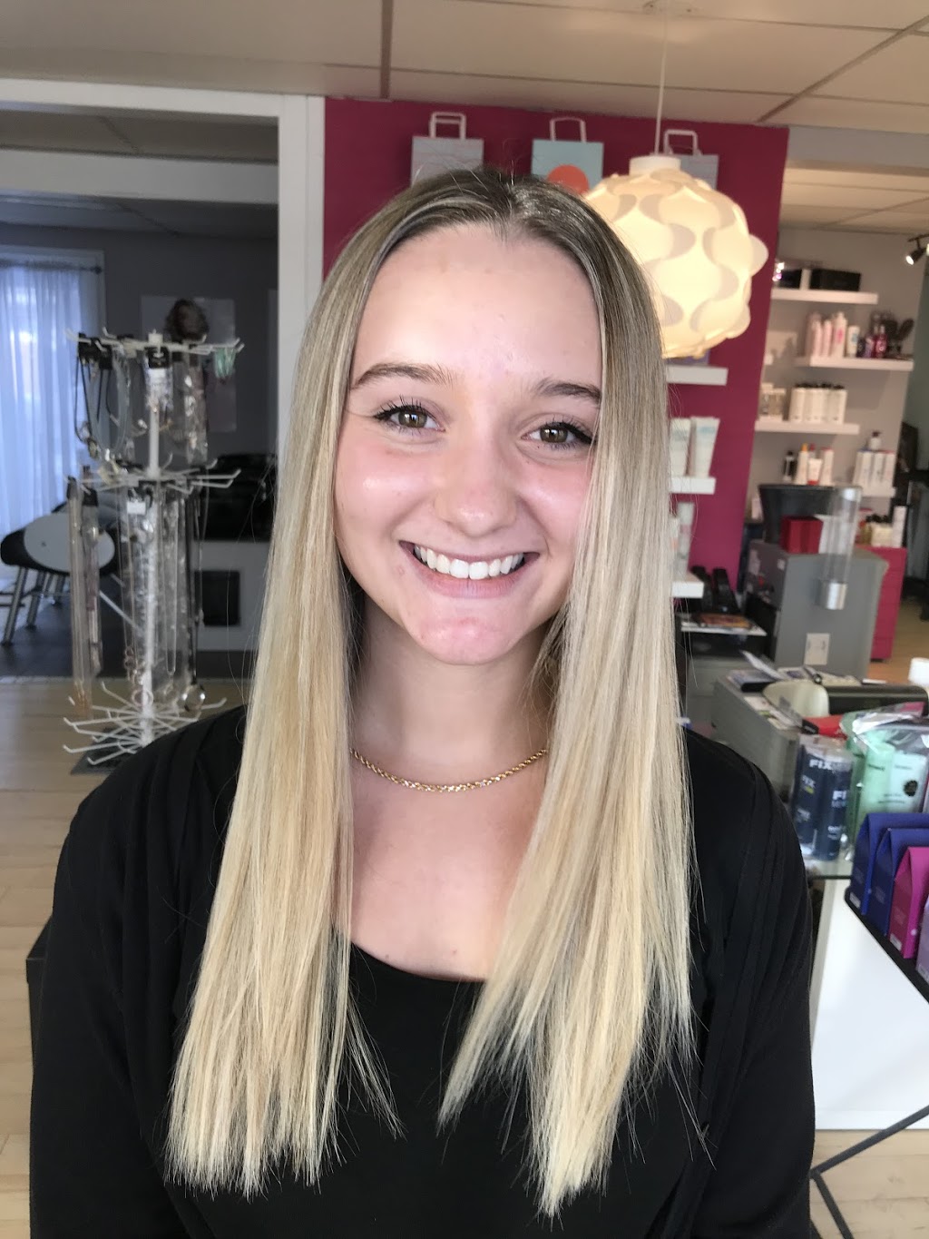 Ja Kar Pür Styliste | 155 Boulevard Maloney O, Gatineau, QC J8P 3V6, Canada | Phone: (819) 893-3033