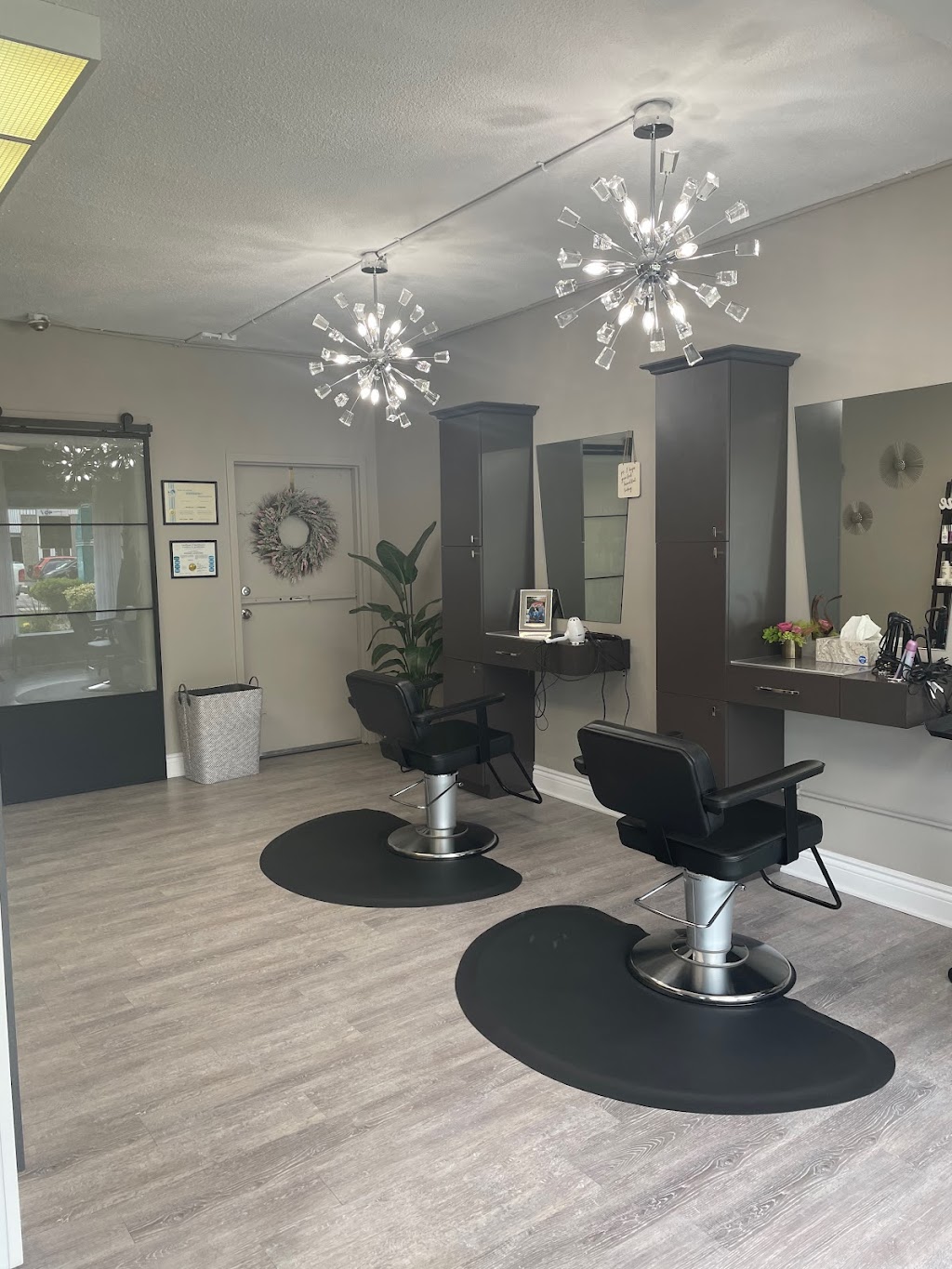 Salon Nathalie pour elle et lui | 456 McArthur Ave. Unit C2, Ottawa, ON K1K 4B5, Canada | Phone: (613) 799-6145