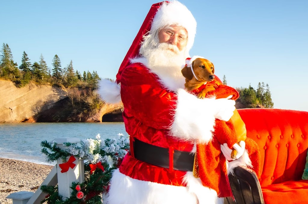 Lets go see Santa | 15 Beach St, St. Martins, NB E5R 1C6, Canada | Phone: (506) 647-1820