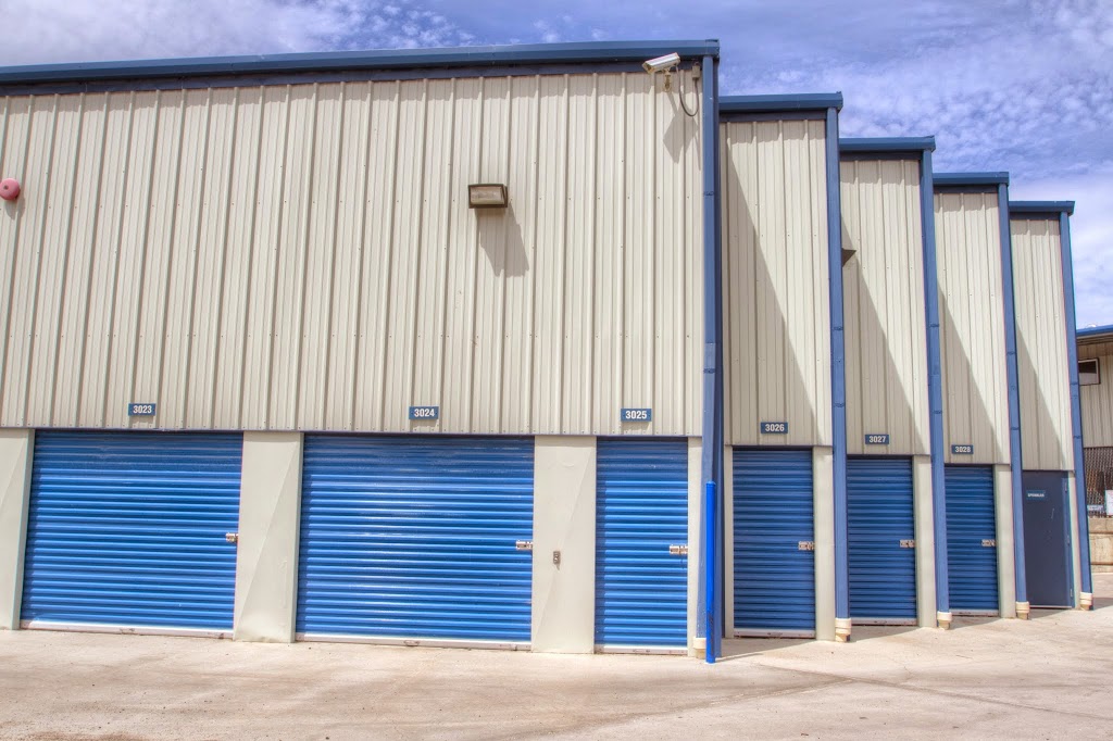 Falcon Self Storage | 747 Fitzpatrick Rd, Kelowna, BC V1X 5E2, Canada | Phone: (250) 765-1477