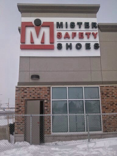 Mister Safety Shoes Inc | 2251 Dundas St, London, ON N5V 0B5, Canada | Phone: (519) 453-0000