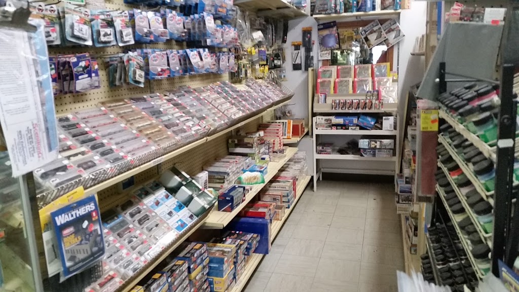 Hobby Jonction Express | 1761 Ave Cardinal, Dorval, QC H9P 2W4, Canada | Phone: (514) 631-3504