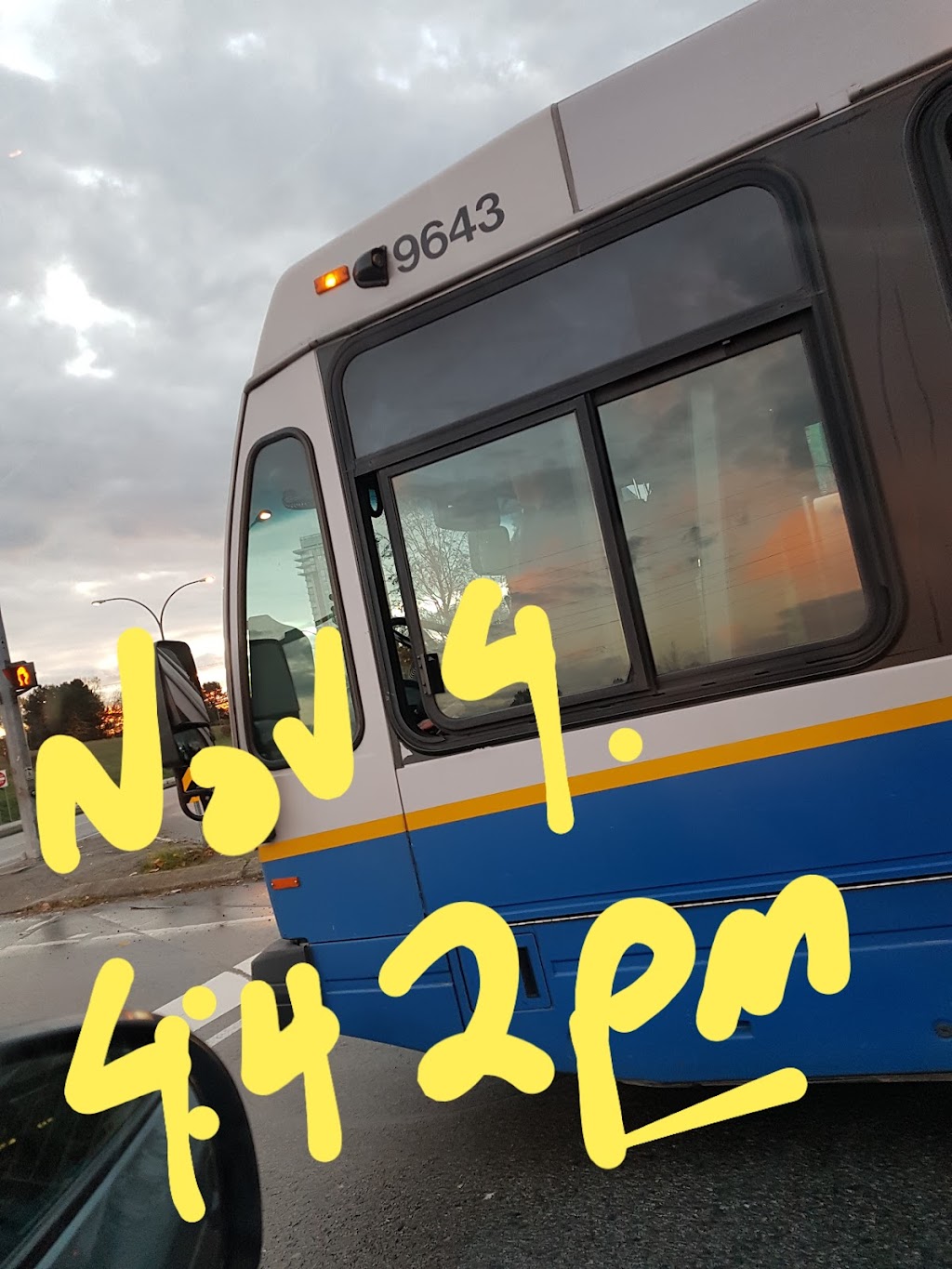 Blue Bus | West Vancouver | 221 Lloyd Ave, North Vancouver, BC V7P 3M2, Canada | Phone: (604) 985-7777