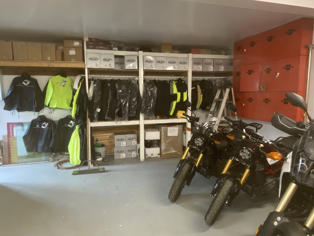 Fox Moto Rent | 10223, C, McDonald Park Rd, Sidney, BC V8L 5X7, Canada | Phone: (250) 516-7591