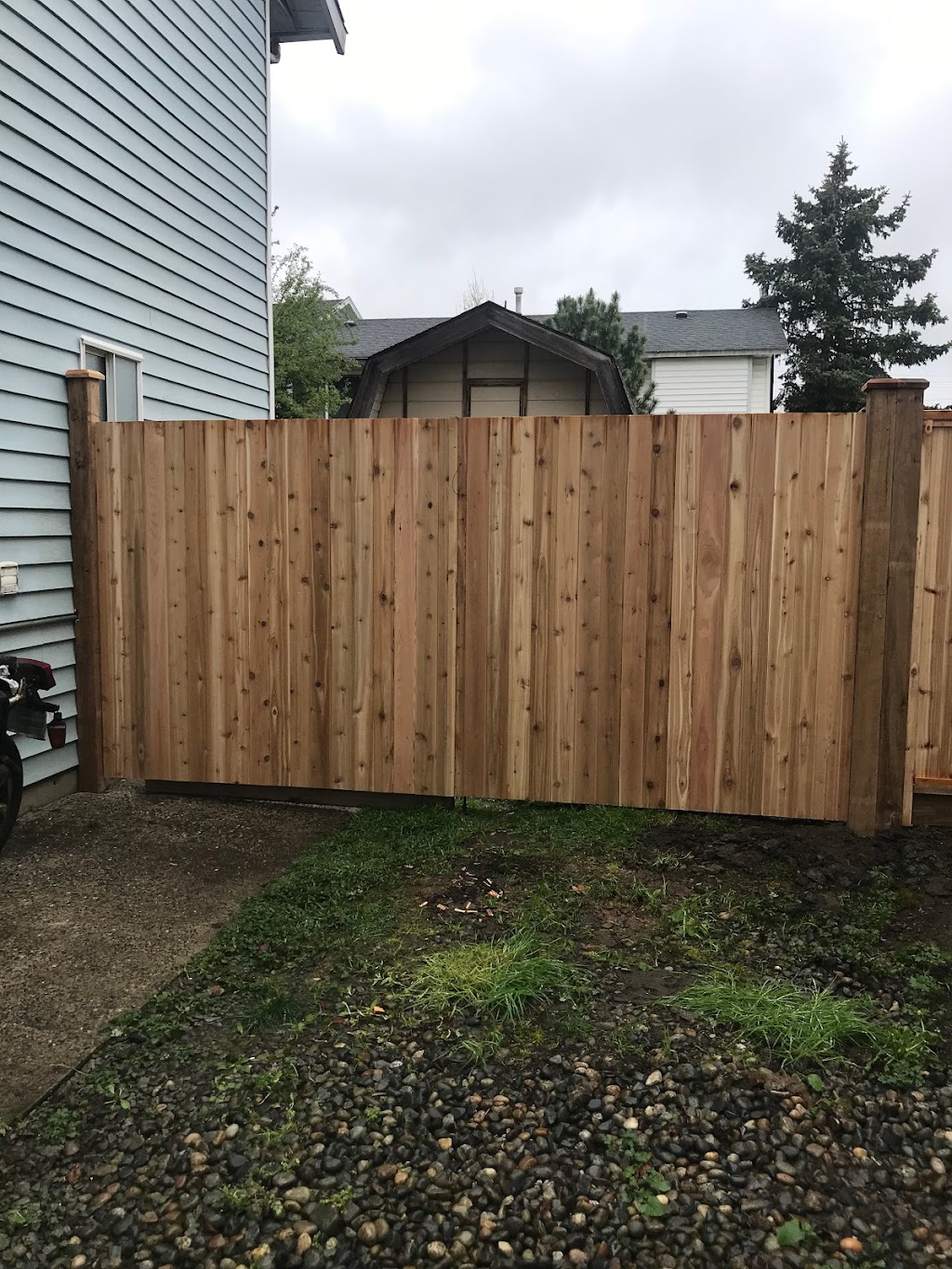 Canada Cedar Fencing | 30864 Osprey Dr E, Abbotsford, BC V2T 5P8, Canada | Phone: (778) 242-0039