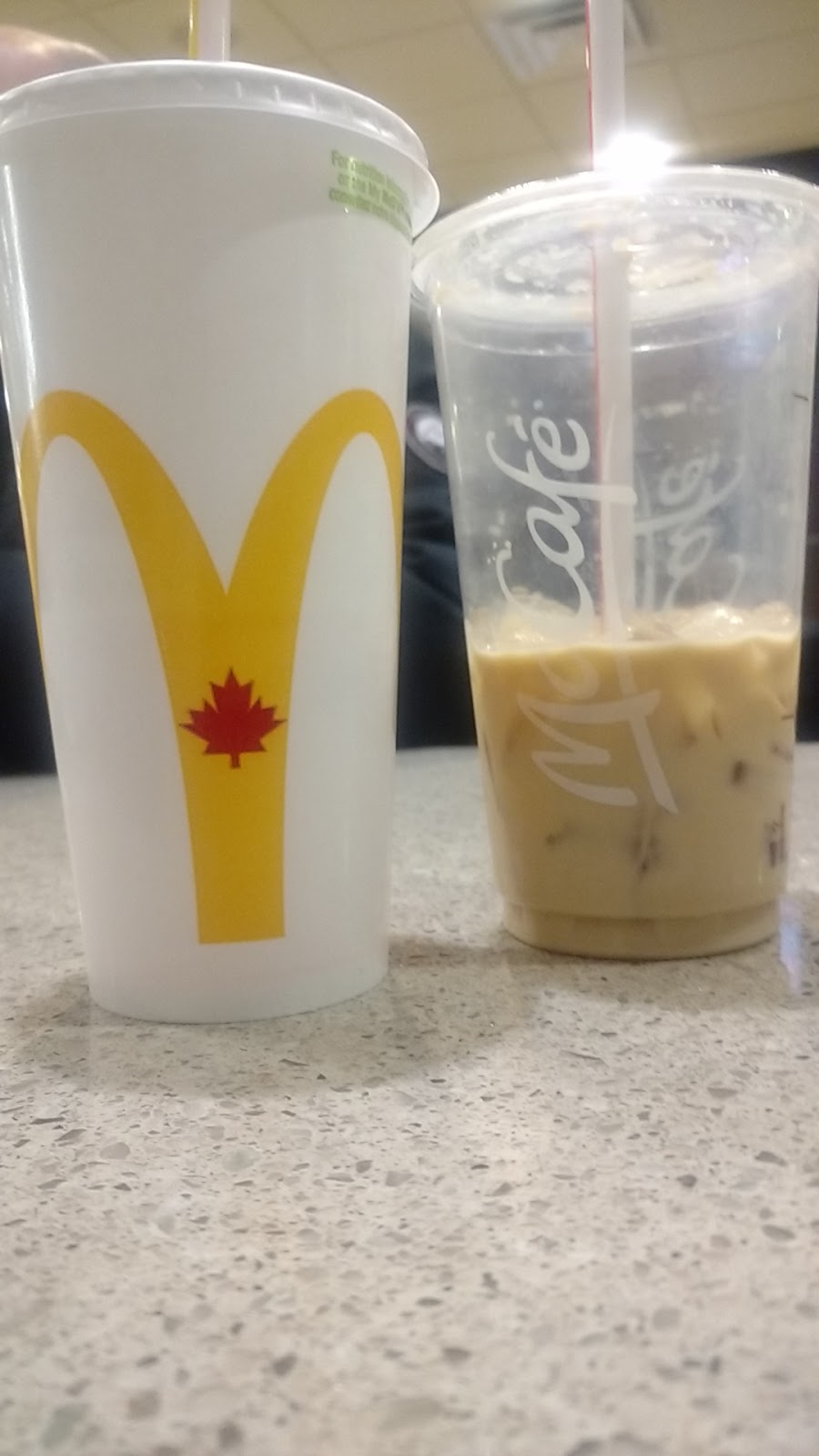 McDonalds | 4 Rue J. F. Kennedy, Saint-Jérôme, QC J7Y 4B4, Canada | Phone: (450) 438-6368