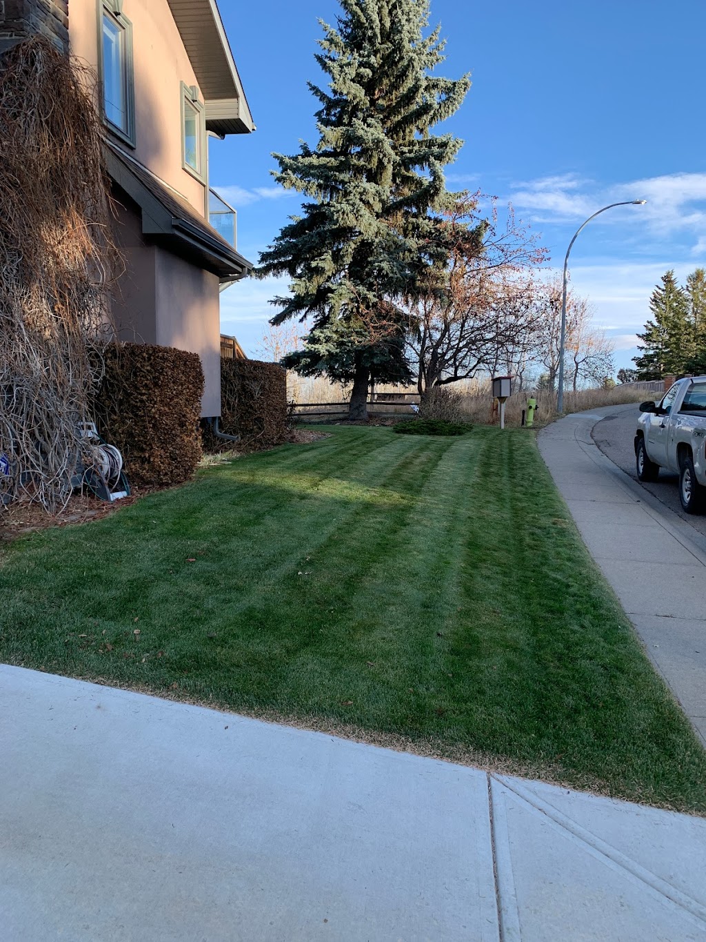 Arrowhead Landscaping | 95 Sienna Park Terrace SW, Calgary, AB T3H 3L3, Canada | Phone: (403) 370-7503