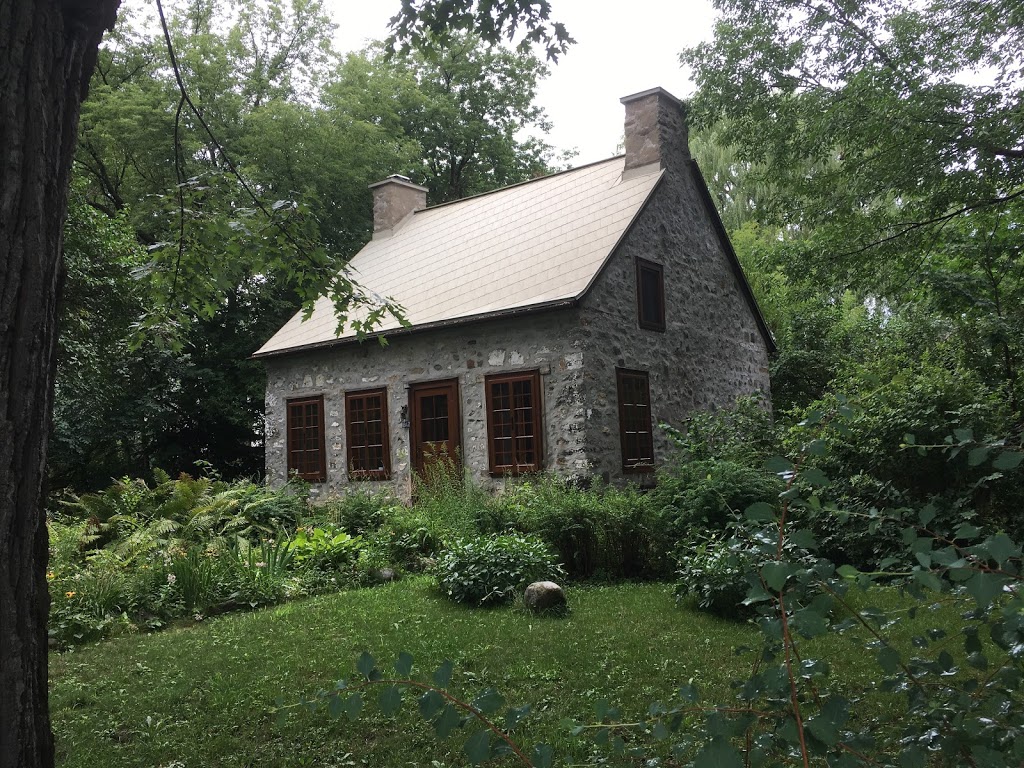 Maison de l’ancètre | 1947 Boulevard Gouin E, Montréal, QC H2B 1W7, Canada