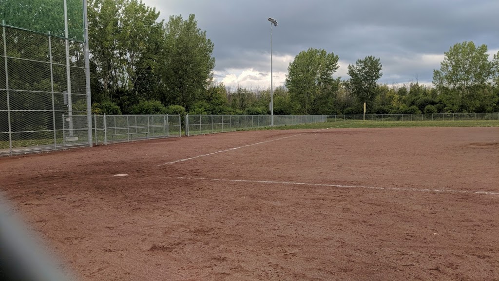 Parc Fonrouge Terrain De Baseball | Longueuil, QC J4L 4T7, Canada