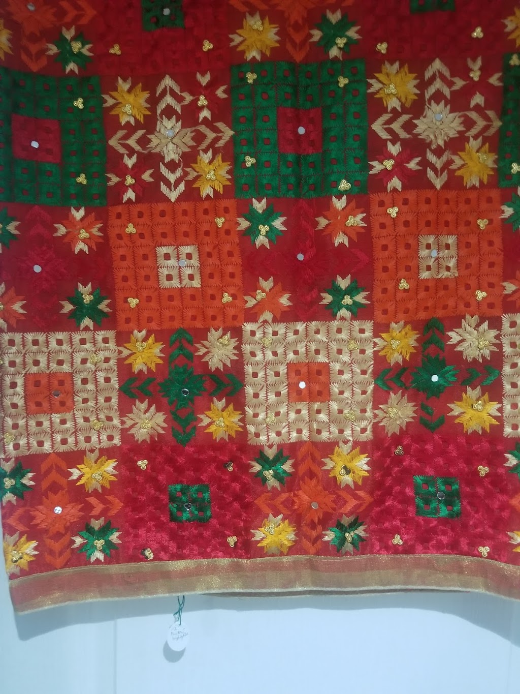 phulkari dupatta | 41 Black Diamond Cres, Brampton, ON L6X 1A2, Canada | Phone: (780) 239-7117