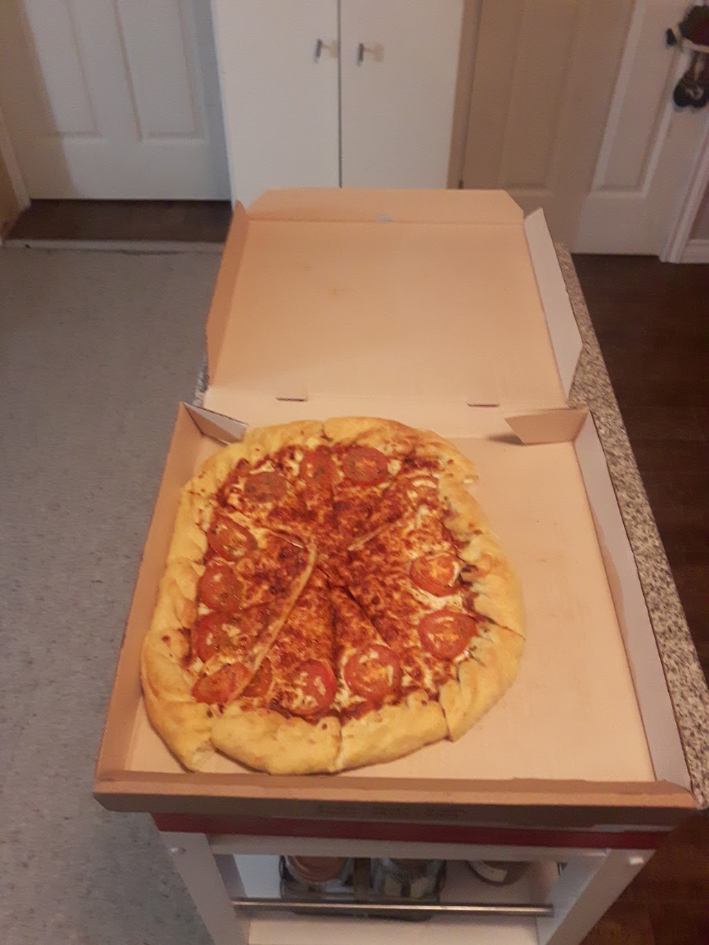 Pizza Hut | 121 Loachs Rd, Sudbury, ON P3E 2P8, Canada | Phone: (705) 560-0000