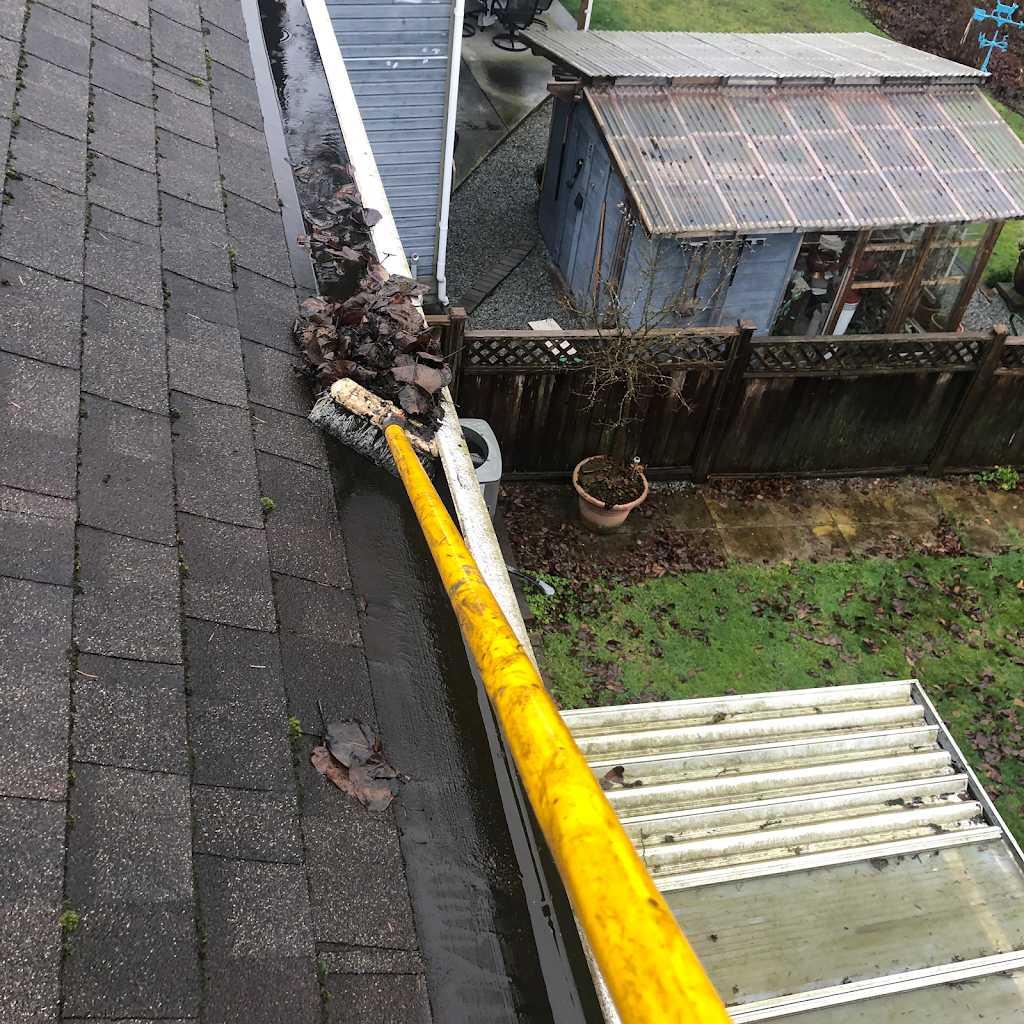 So Clean Gutter Service Maple Ridge | 22610 Hinch Crescent, Maple Ridge, BC V2X 7H6, Canada | Phone: (778) 229-8994