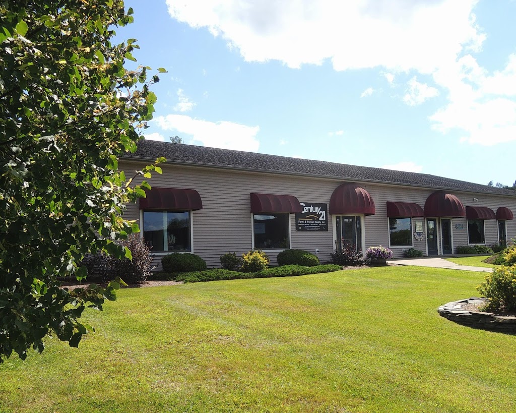 Century 21 Farm & Forest | 5043 US-5, Derby, VT 05829, USA | Phone: (802) 334-1200