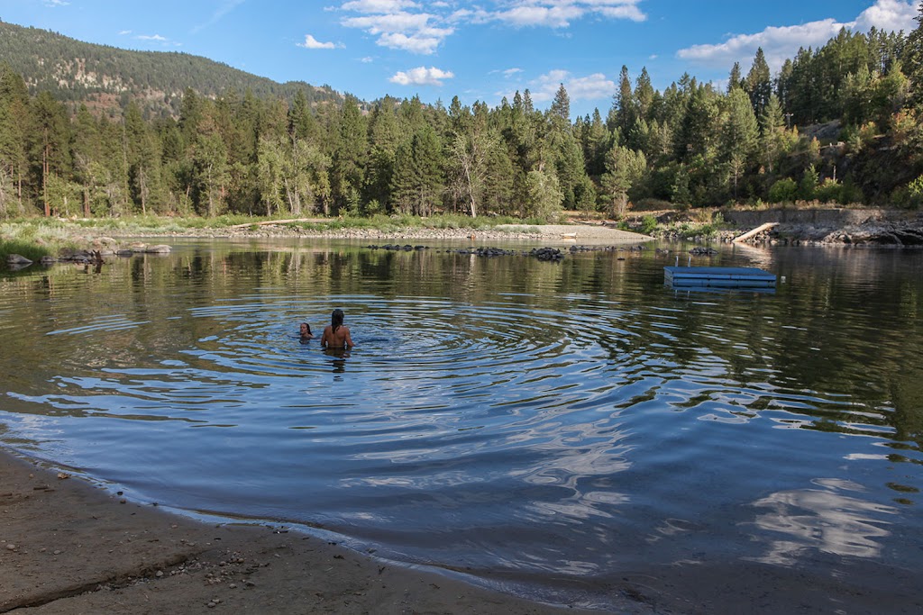 Cascade Cove RV Park and Campground | 1209 River Road, Christina Lake, PO Box 440, BC V0H 1E0, Canada | Phone: (250) 447-6662