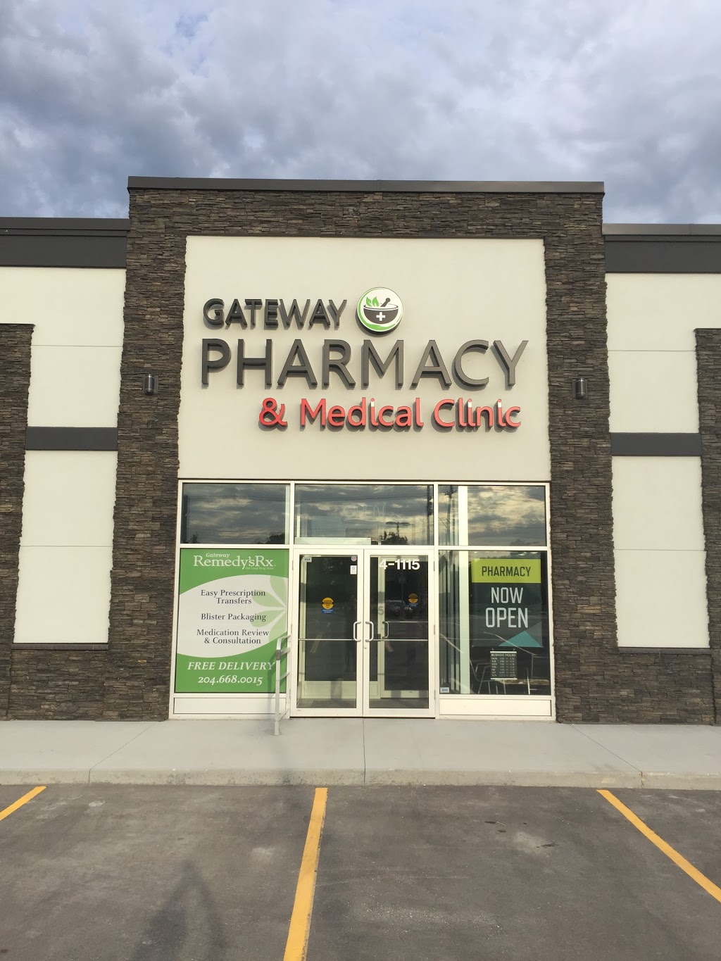 Gateway Pharmacy | 4-1115 Gateway Rd, Winnipeg, MB R2G 0A5, Canada | Phone: (204) 668-0015