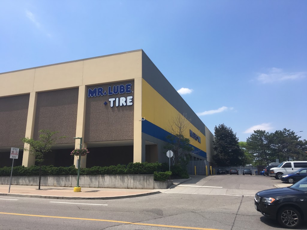 Mr. Lube in Walmart | Walmart Supercentre, 100 City Centre Dr, Mississauga, ON L5B 2C9, Canada | Phone: (905) 272-3555