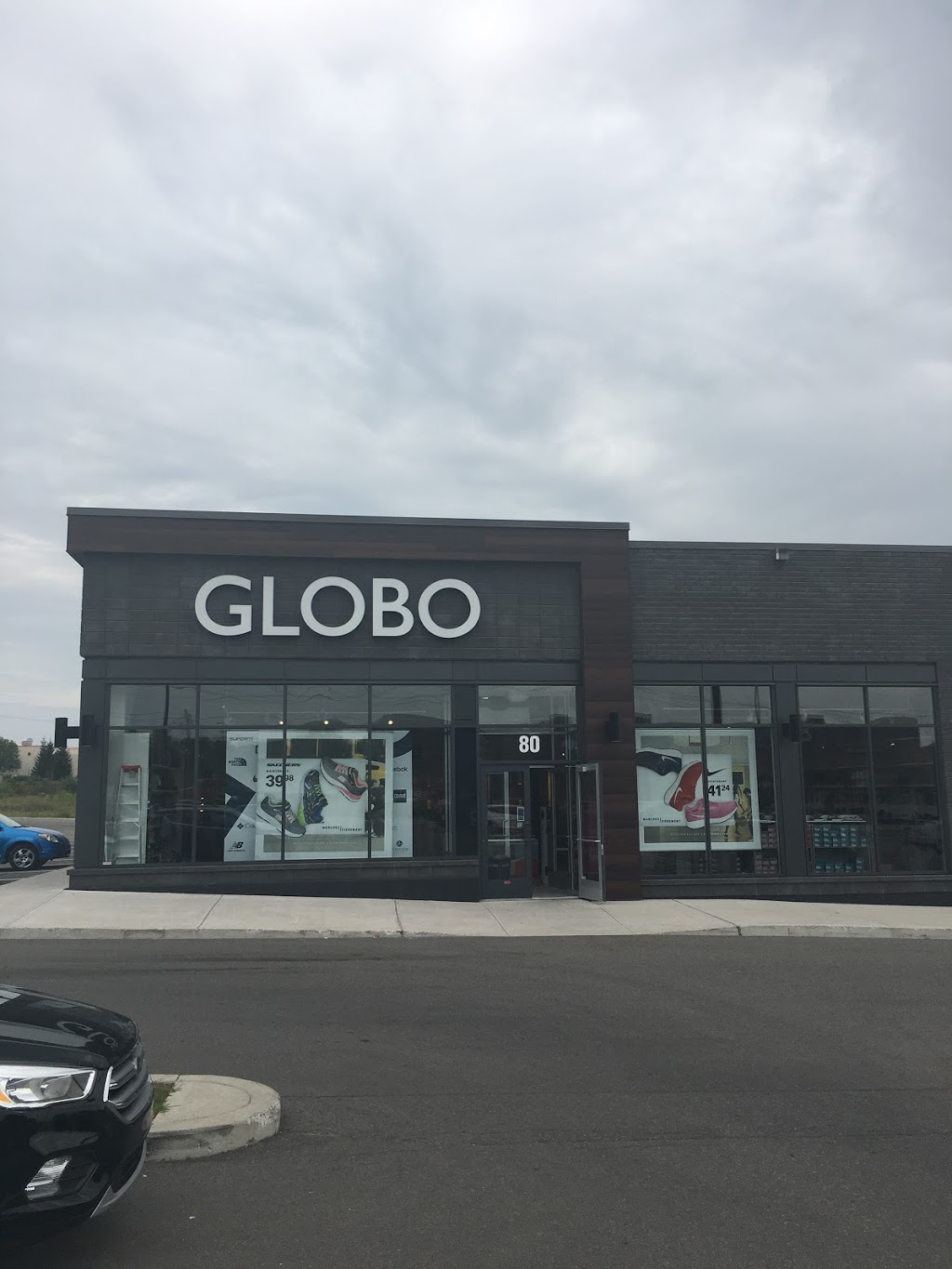 Globo Chaussures | 80 Rue Valmont, Plaza Laurentides, Saint-Jérôme, QC J7Y 4Y2, Canada | Phone: (450) 438-0390