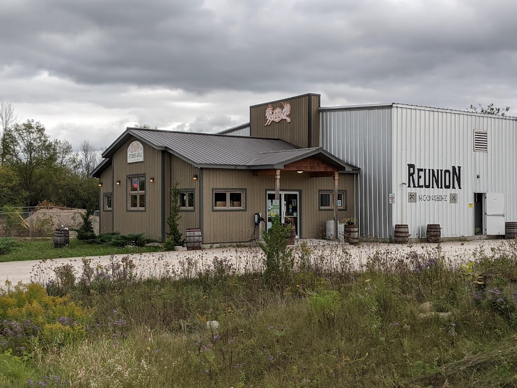 Top Shelf Distillers | 14 Warren Crescent, Perth, ON K7H 0A8, Canada | Phone: (613) 201-3333