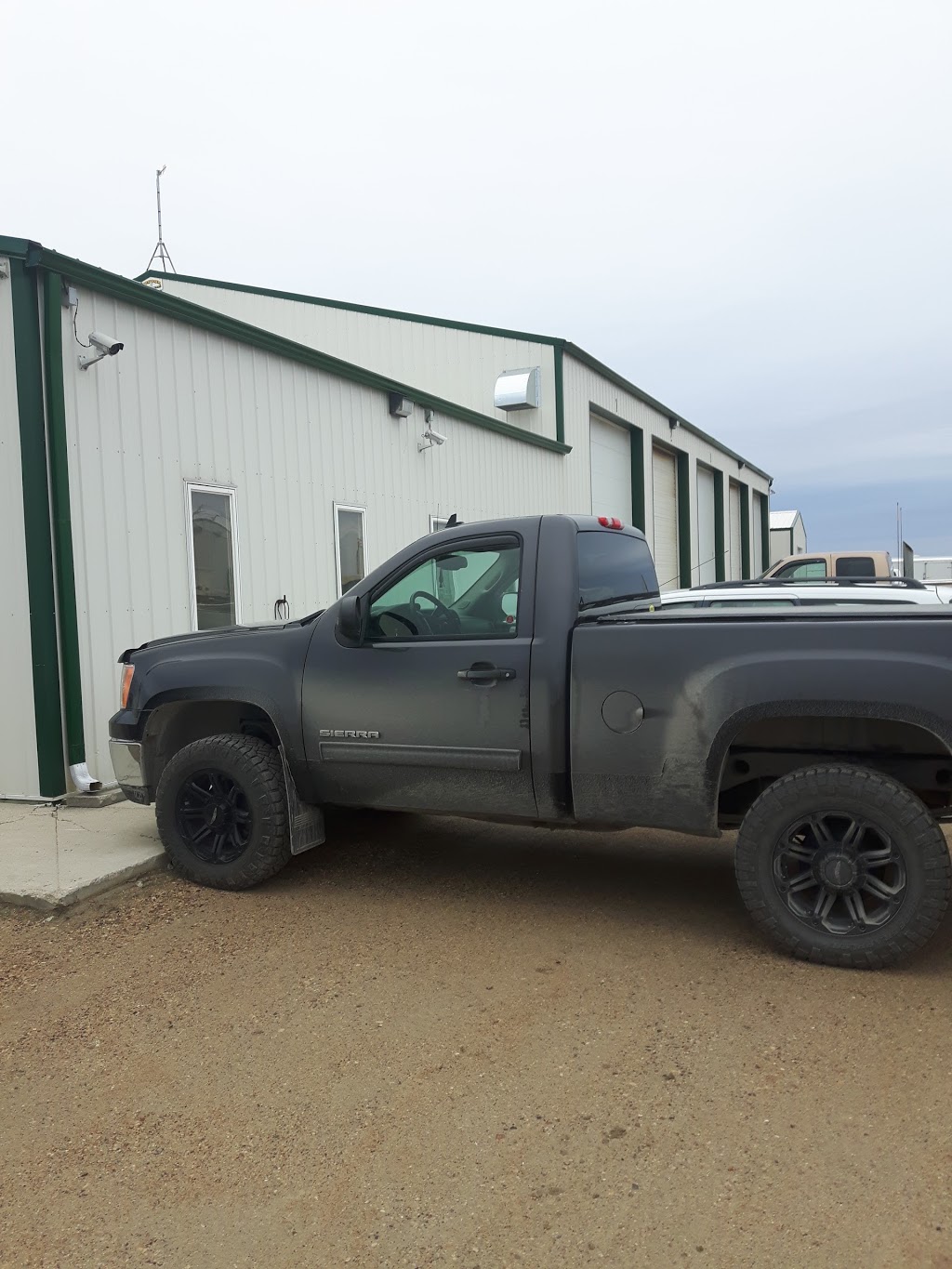 Penner Trailers - Steinbach | 339 PTH 12N, Steinbach, MB R5G 1T8, Canada | Phone: (204) 326-4761