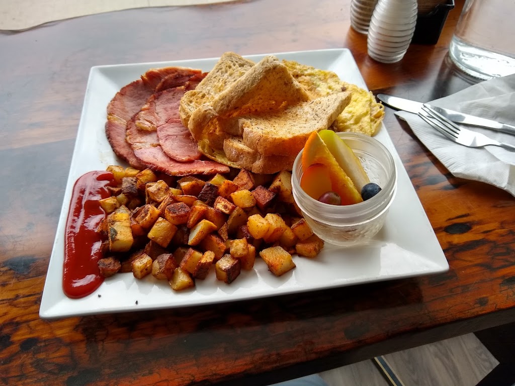 Brick Farm Breakfast | 2116 Danforth Ave, Toronto, ON M4C 1J9, Canada | Phone: (416) 421-0797