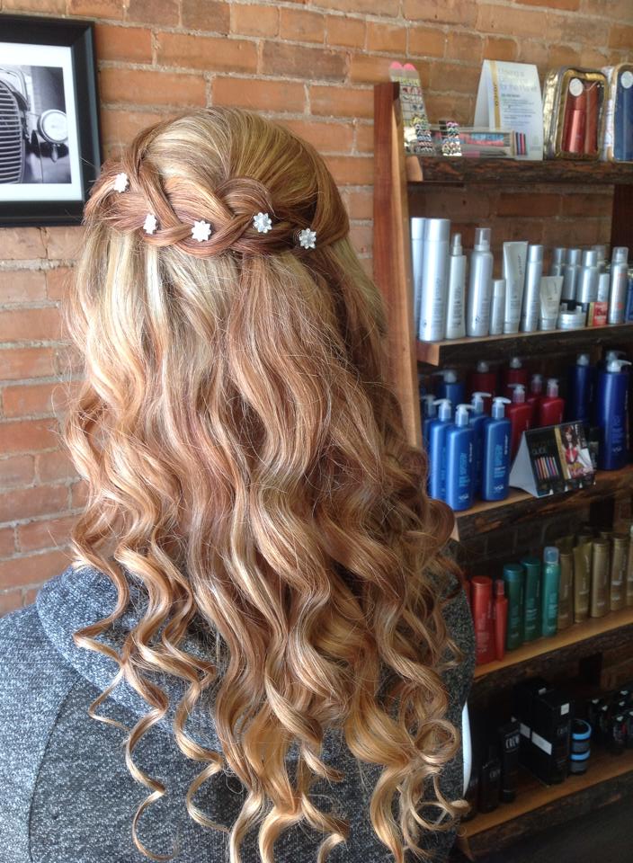 Village Hair Studio | 4 Main St S, Saint George, ON N0E 1N0, Canada | Phone: (519) 414-1100