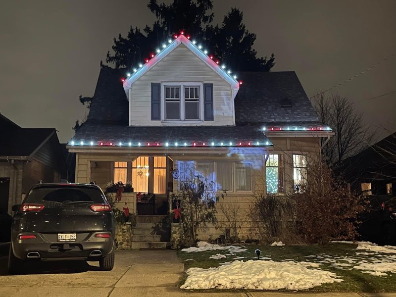 Christmas Light Hanging Truro | 731 Willow St, Truro, NS B2N 5H2, Canada | Phone: (902) 890-9423