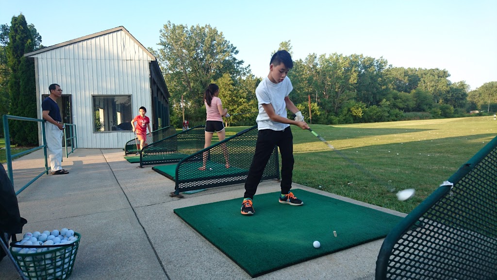 Tecumseh Golf Centre | 366 Manning Rd, Windsor, ON N8N 4W5, Canada | Phone: (519) 735-8933