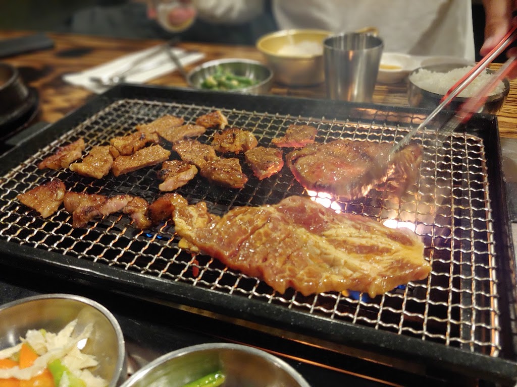 Kobi Korean BBQ Restaurant | 257 Dundas St E, Mississauga, ON L5A 1W8, Canada | Phone: (905) 232-8866