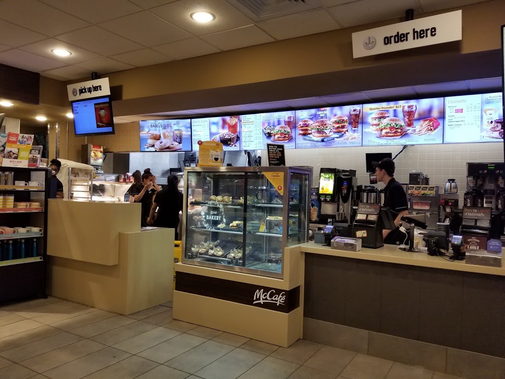 McDonalds | 375 Iroquois Shore Rd, Oakville, ON L6H 1M3, Canada | Phone: (905) 842-6865