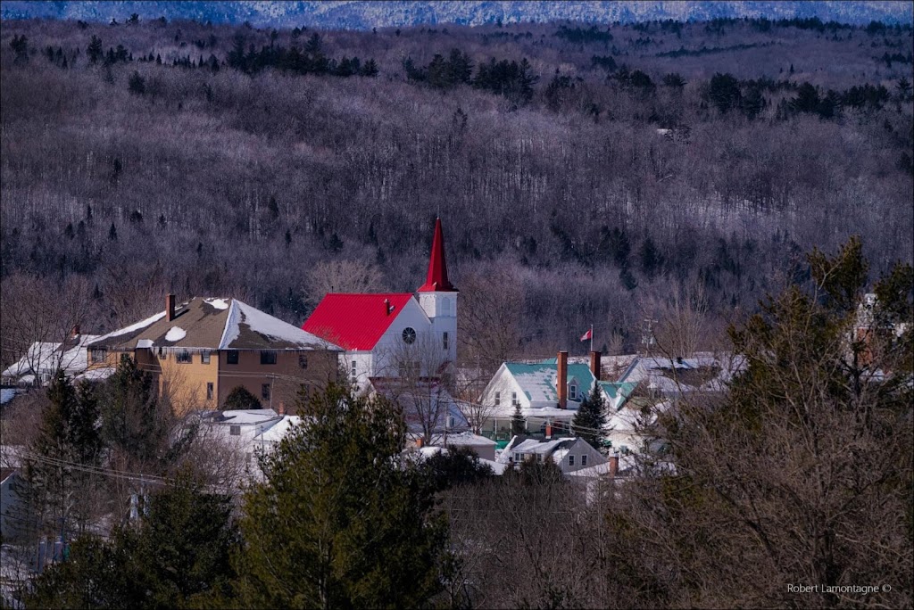 Mansonville Hotel De Ville | 2 Rue de Vale Perkins, Mansonville, QC J0E 1X0, Canada | Phone: (450) 292-3313