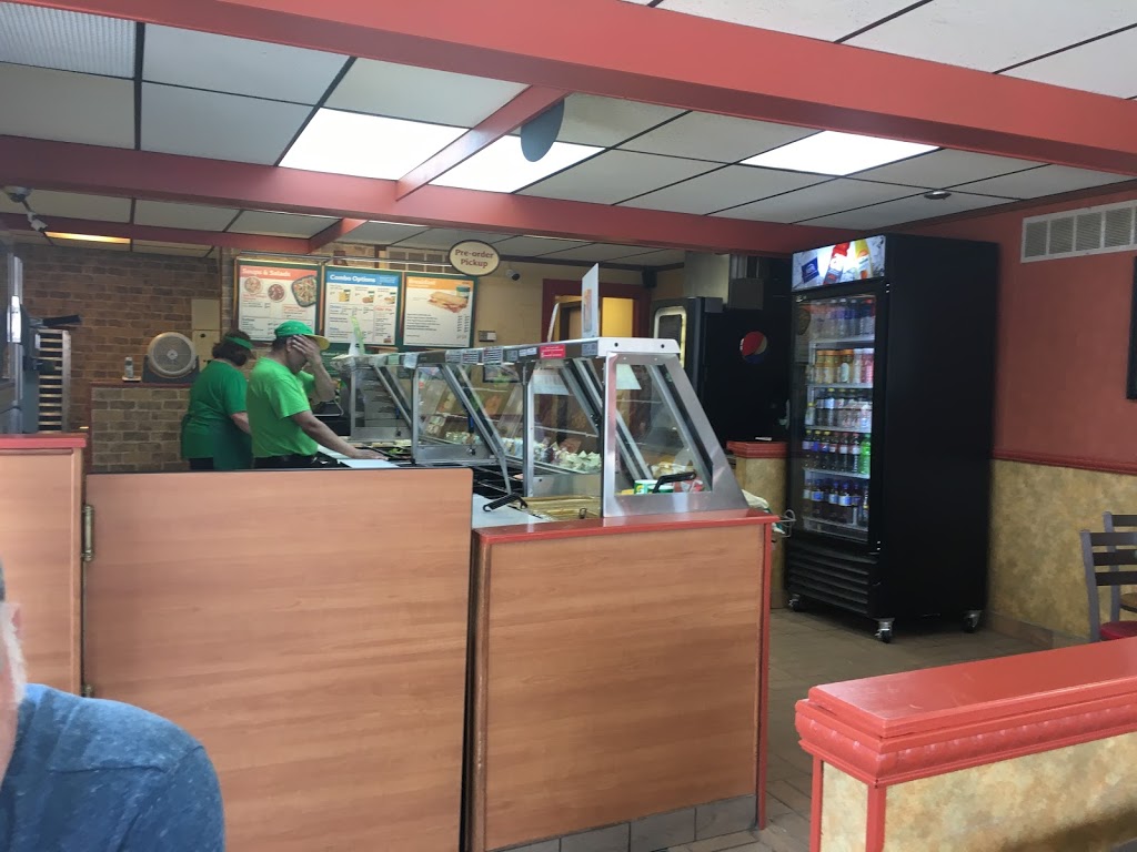 Subway | 32 Ontario St N, Grand Bend, ON N0M 1T0, Canada | Phone: (519) 238-6771