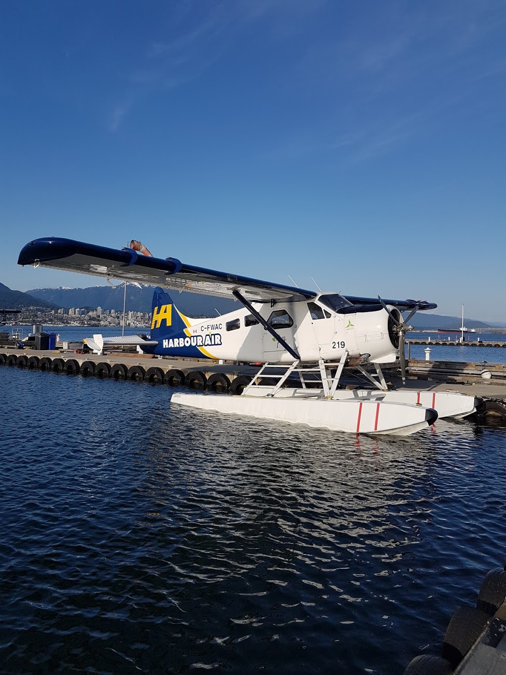 Harbour Air Seaplanes | 1055 Canada Pl, Vancouver, BC V6C 0C3, Canada | Phone: (604) 274-1277