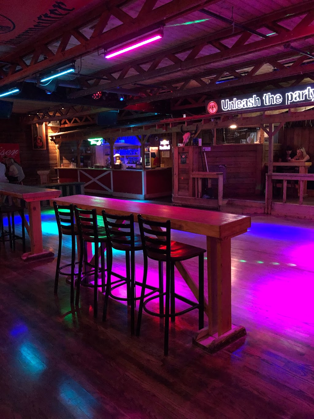 Longriders Saloon | 3310 50 Ave, Red Deer, AB T4N 3X9, Canada | Phone: (403) 346-2091