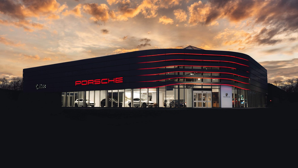 Porsche Québec | 1850 Av. Jules-Verne, Québec, QC G2G 2R2, Canada | Phone: (418) 767-7243