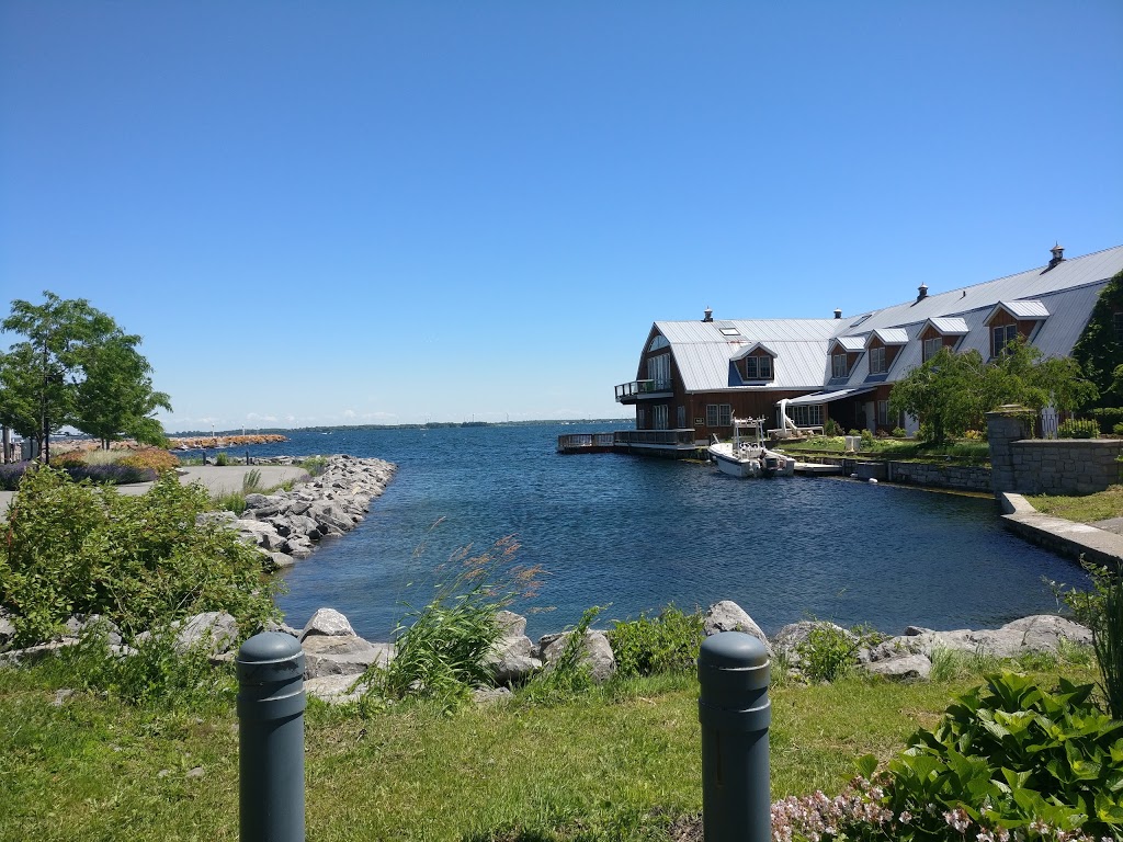 Battery Park | Waterfront Pathway, Kingston, ON K7L 0A1, Canada