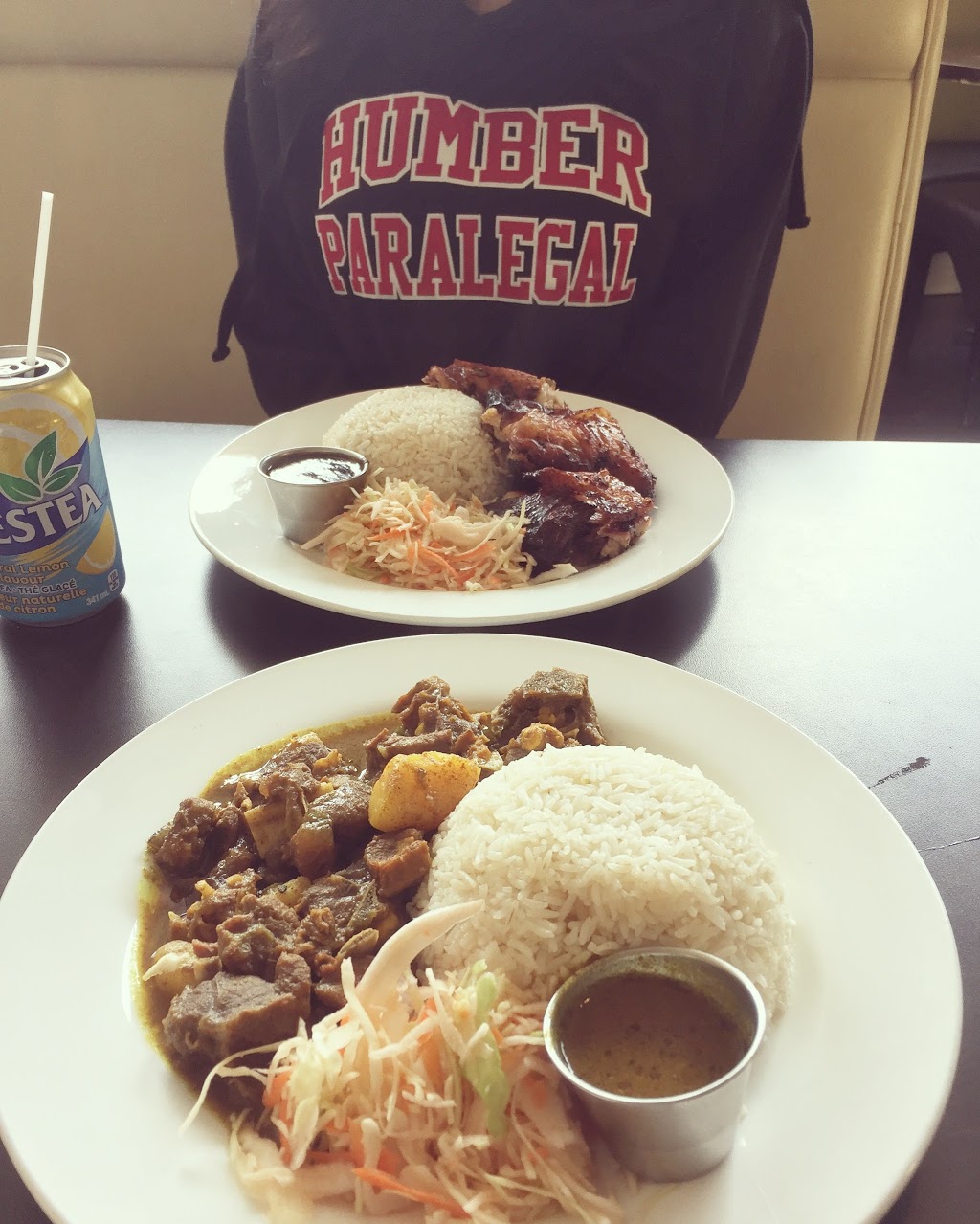 Da House Of Jerk | 680 Rexdale Blvd, Etobicoke, ON M9W 0B5, Canada | Phone: (416) 679-0755